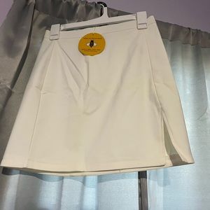 White kirt with slit size M